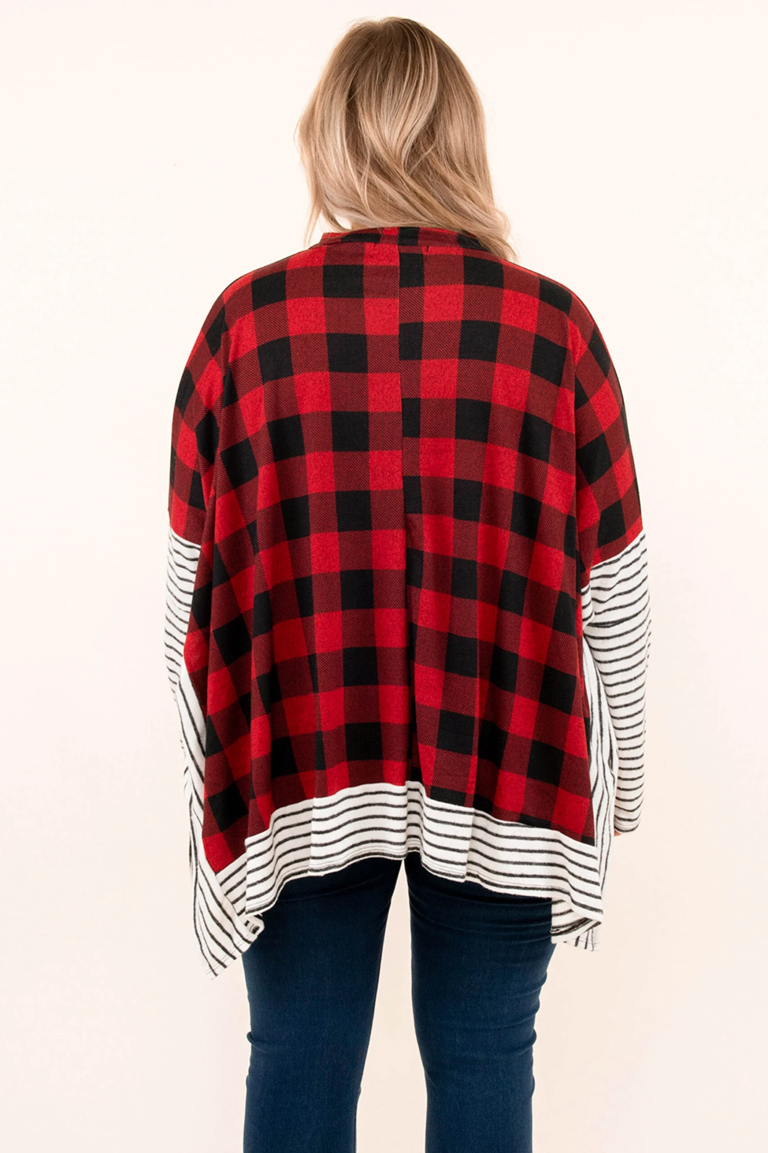 A True Secret Poncho, Red-Black 5 A True Secret Poncho, Red-Black - Image 5