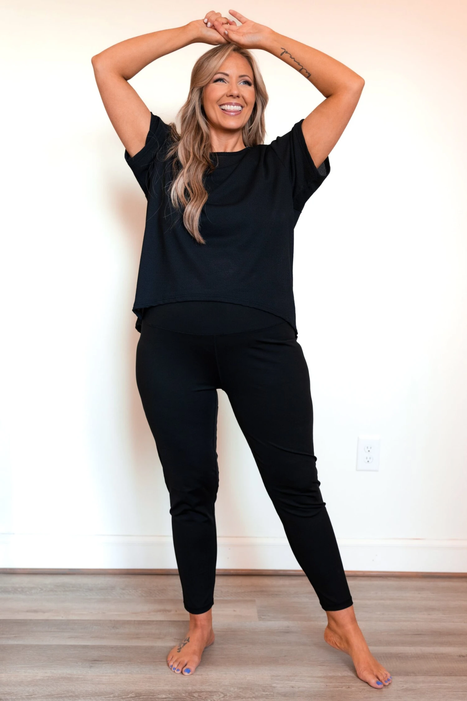 Adore Me Active Top, Black 2 Adore Me Active Top, Black - Image 2