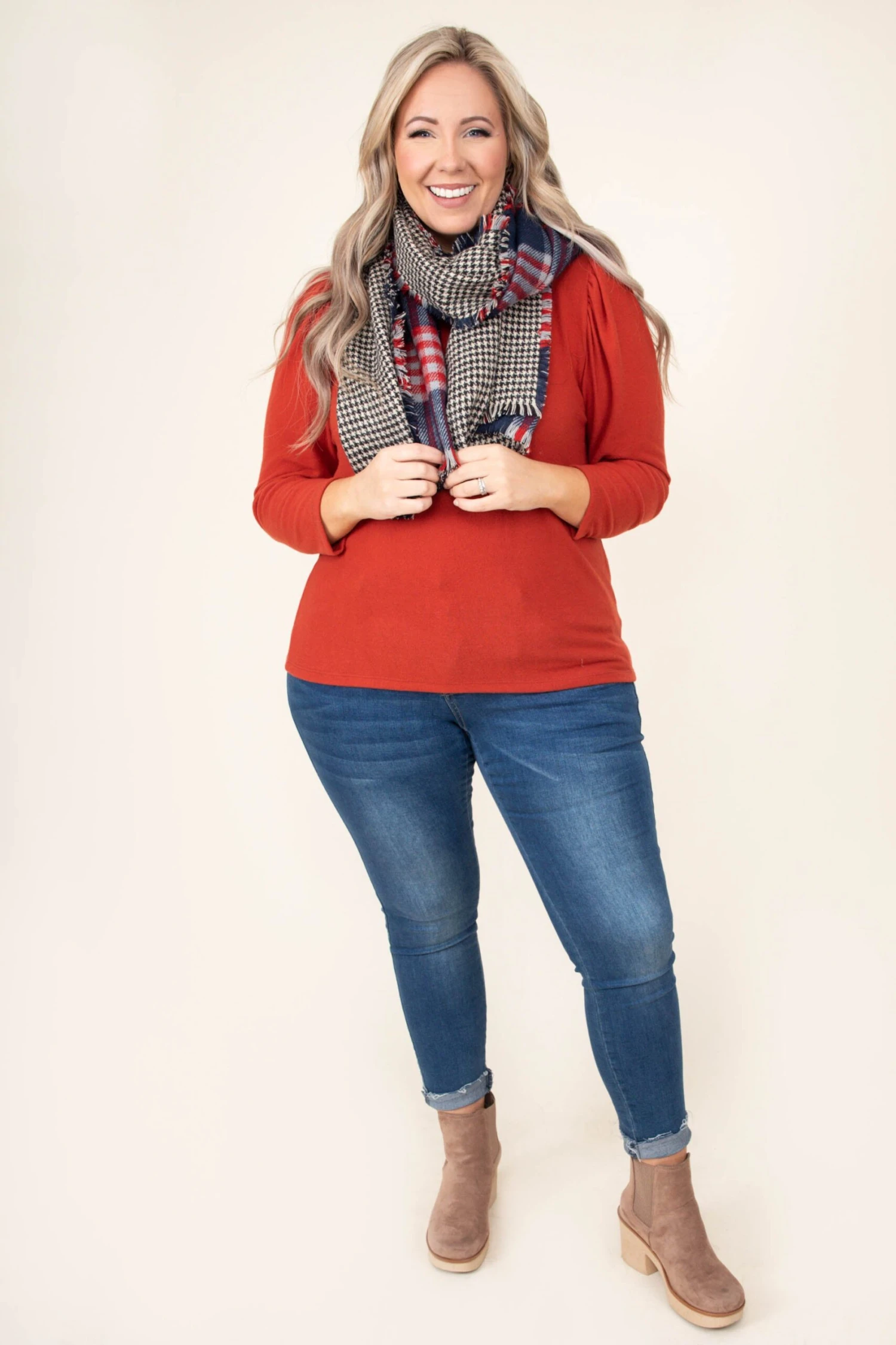 Adventurous Memories Shawl, Navy Red 2 Adventurous Memories Shawl, Navy Red - Image 2