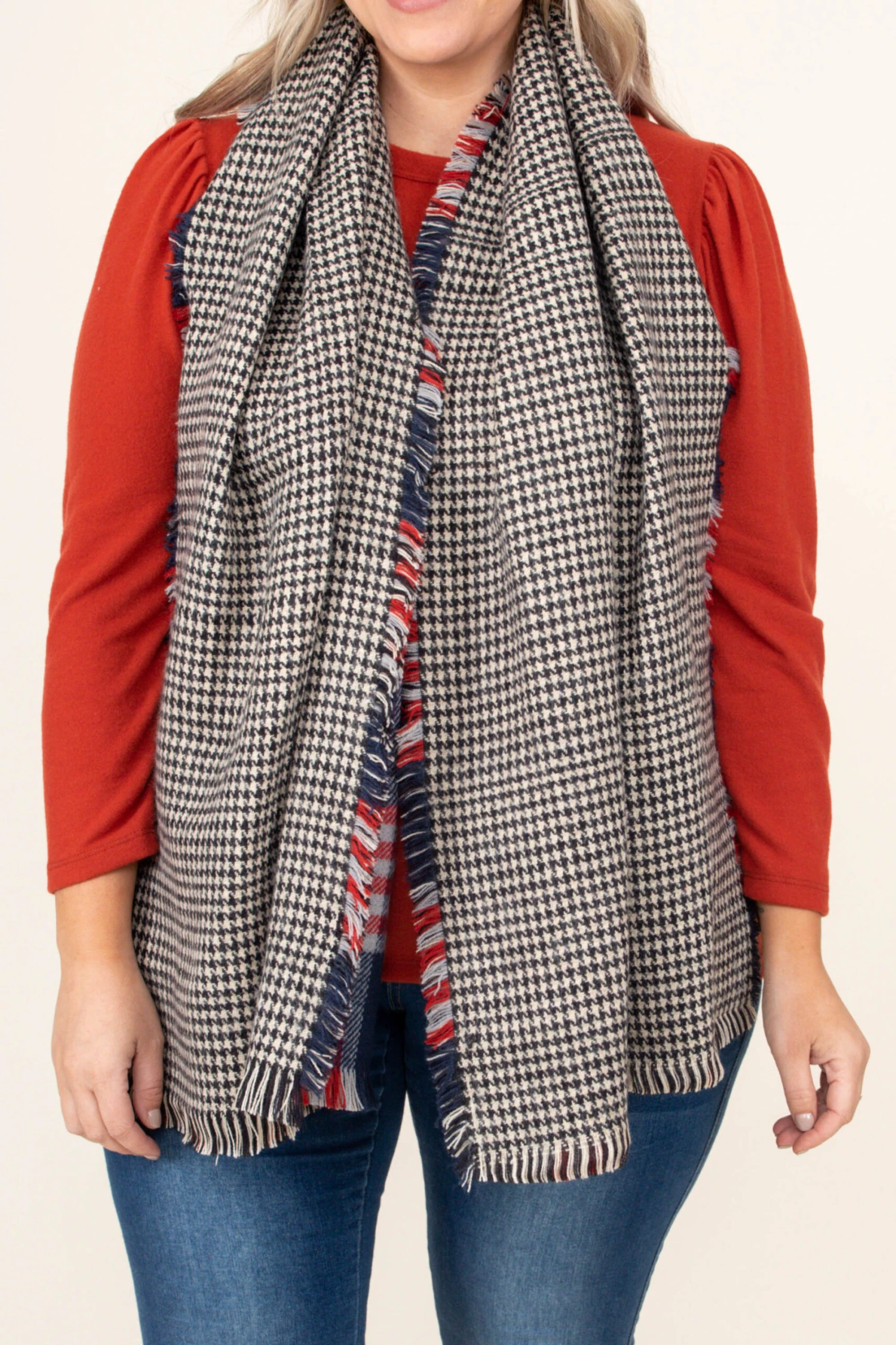 Adventurous Memories Shawl, Navy Red 5 Adventurous Memories Shawl, Navy Red - Image 5