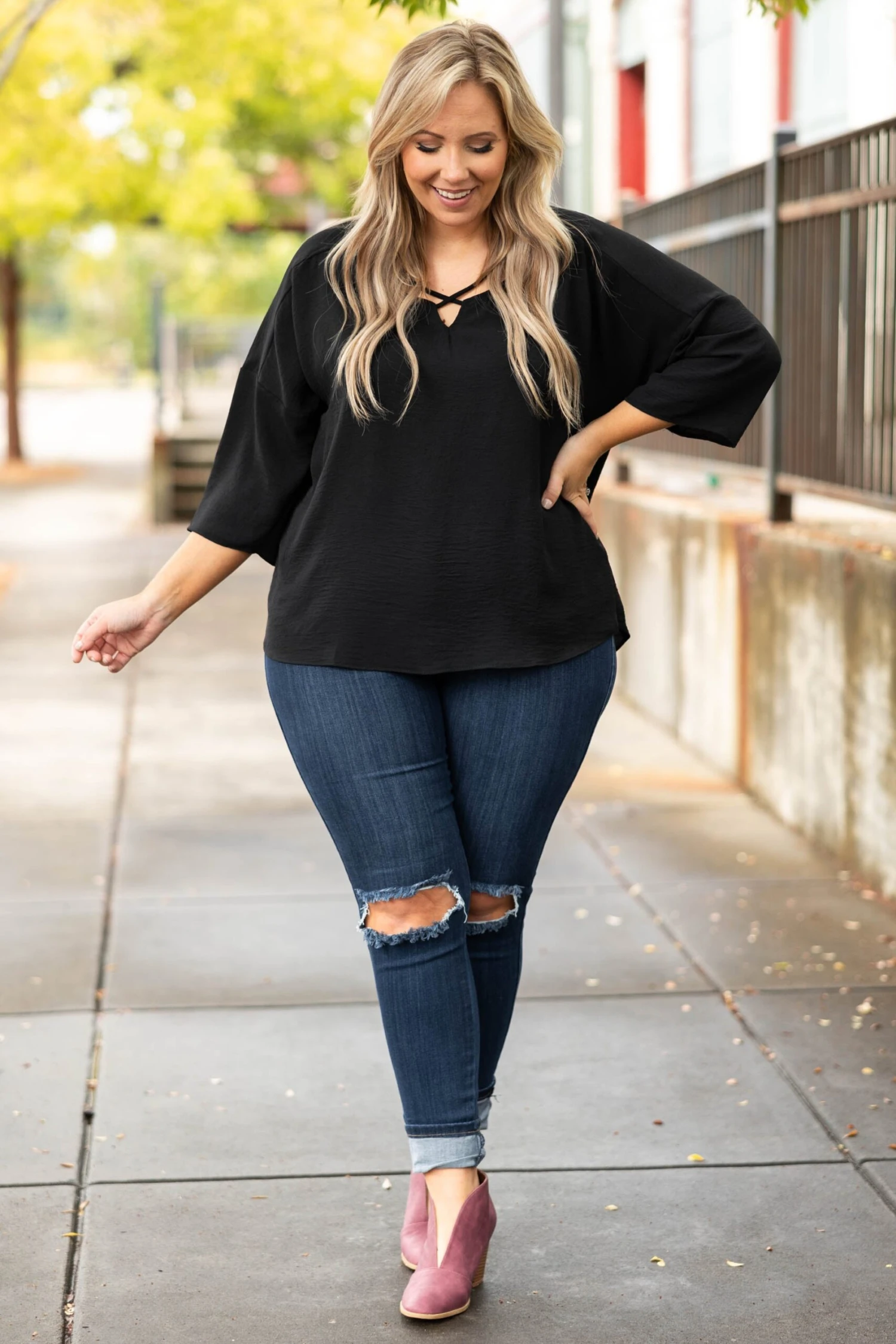 Beautiful Smile Top, Black 3 Beautiful Smile Top, Black - Image 3