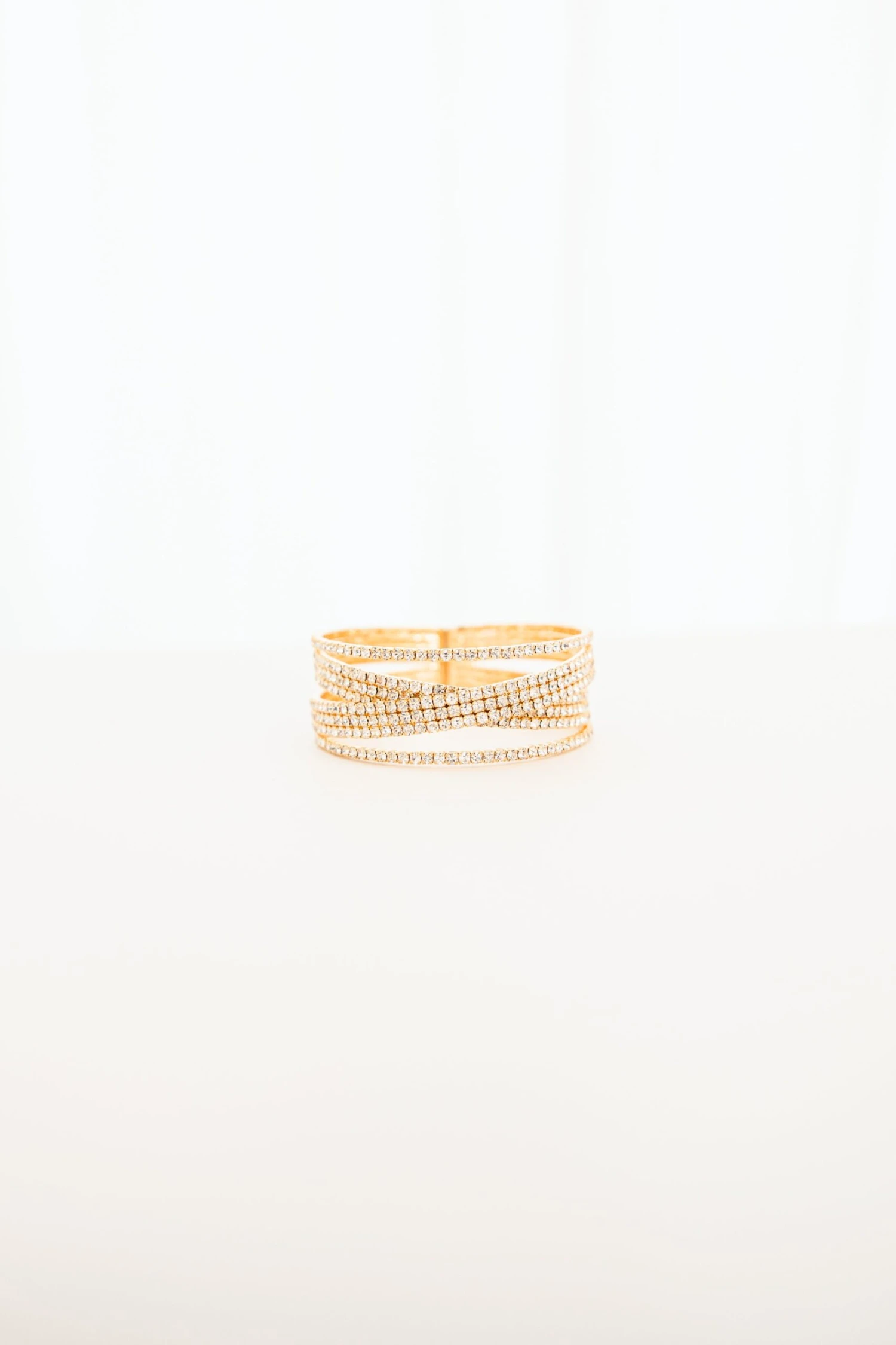 Bling Empire Bracelet, Gold 4 Bling Empire Bracelet, Gold - Image 4