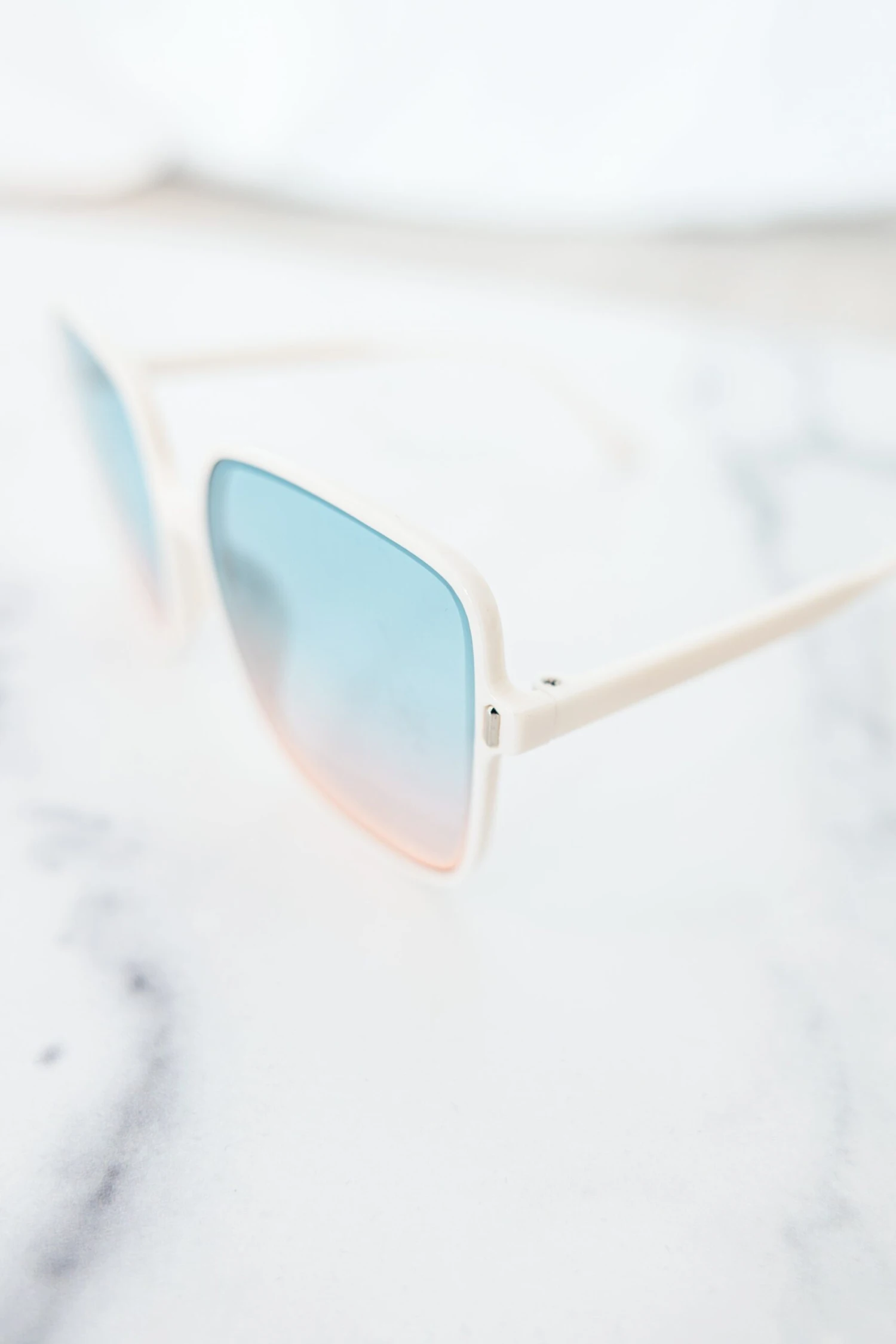Here For The Vibes Sunglasses, White 4 Here For The Vibes Sunglasses, White - Image 4