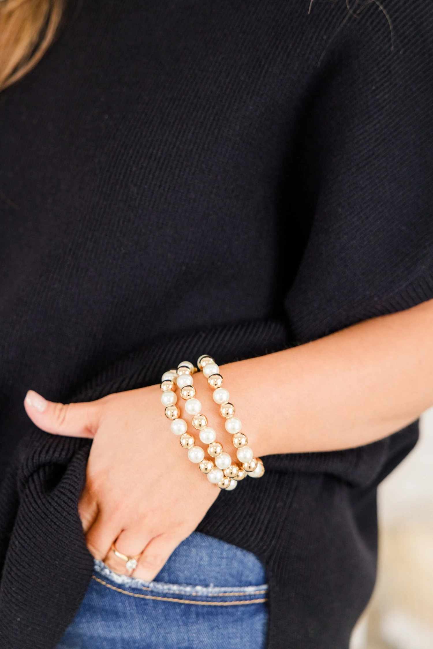 Brisk Adventures Bracelet Set, Cream 3 Brisk Adventures Bracelet Set, Cream - Image 3