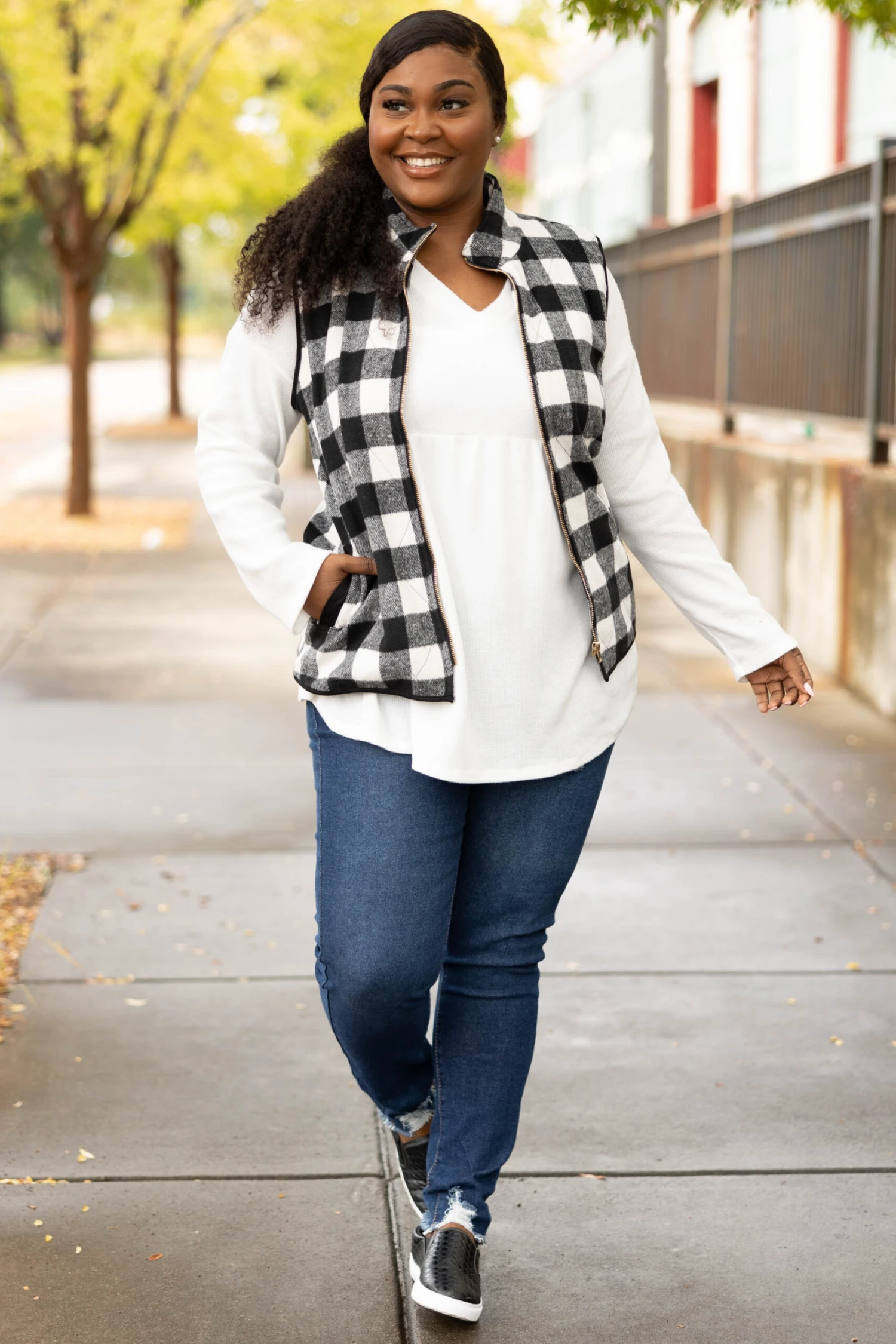 Cold For The Winter Vest, Ivory-Black 2 Cold For The Winter Vest, Ivory-Black - Image 2