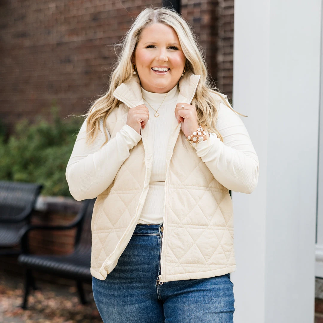 Comfort Cutie Vest, Cream 1 Comfort Cutie Vest, Cream