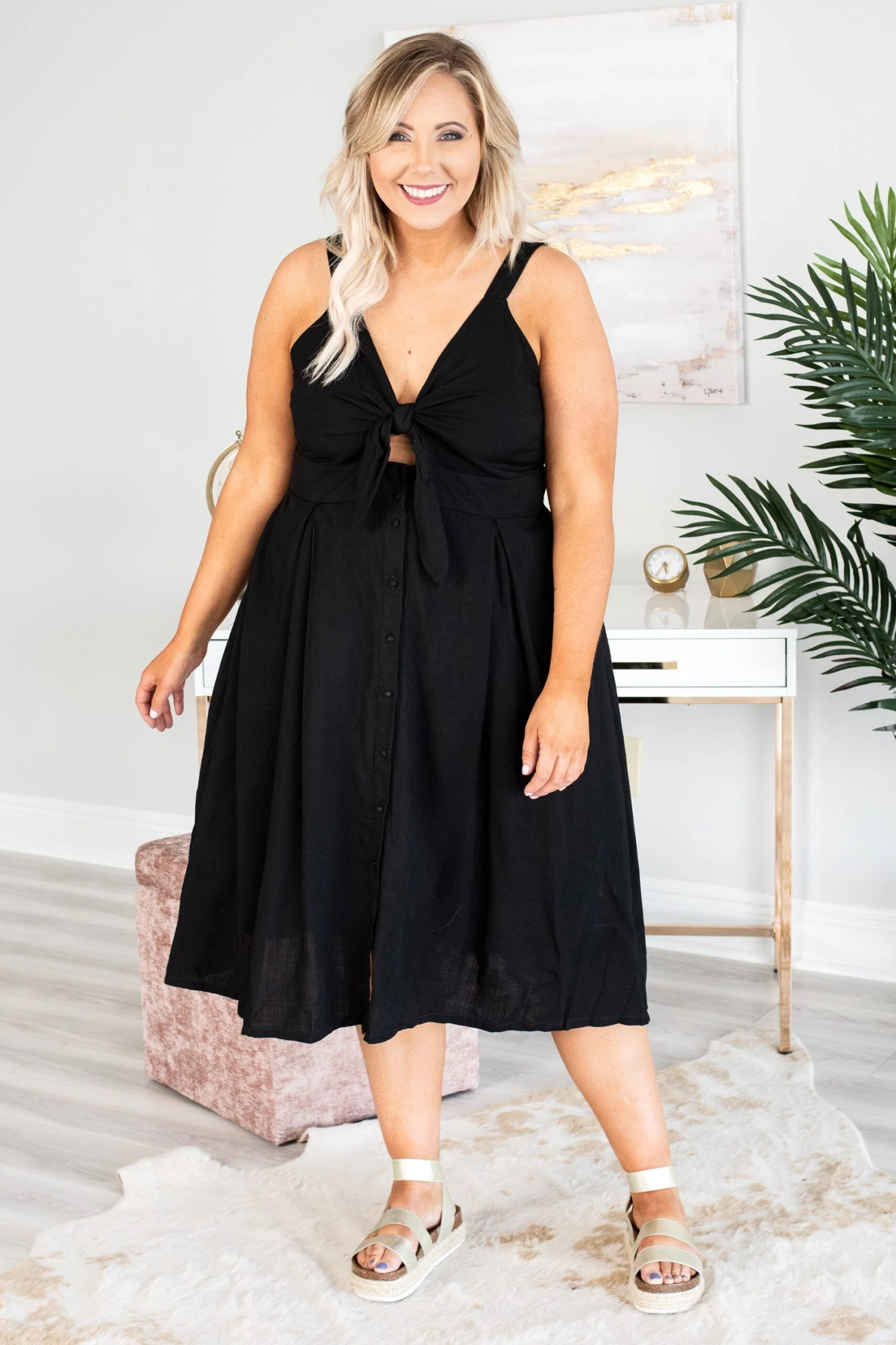 Effortlessly Elegant Dress, Black 2 Effortlessly Elegant Dress, Black - Image 2