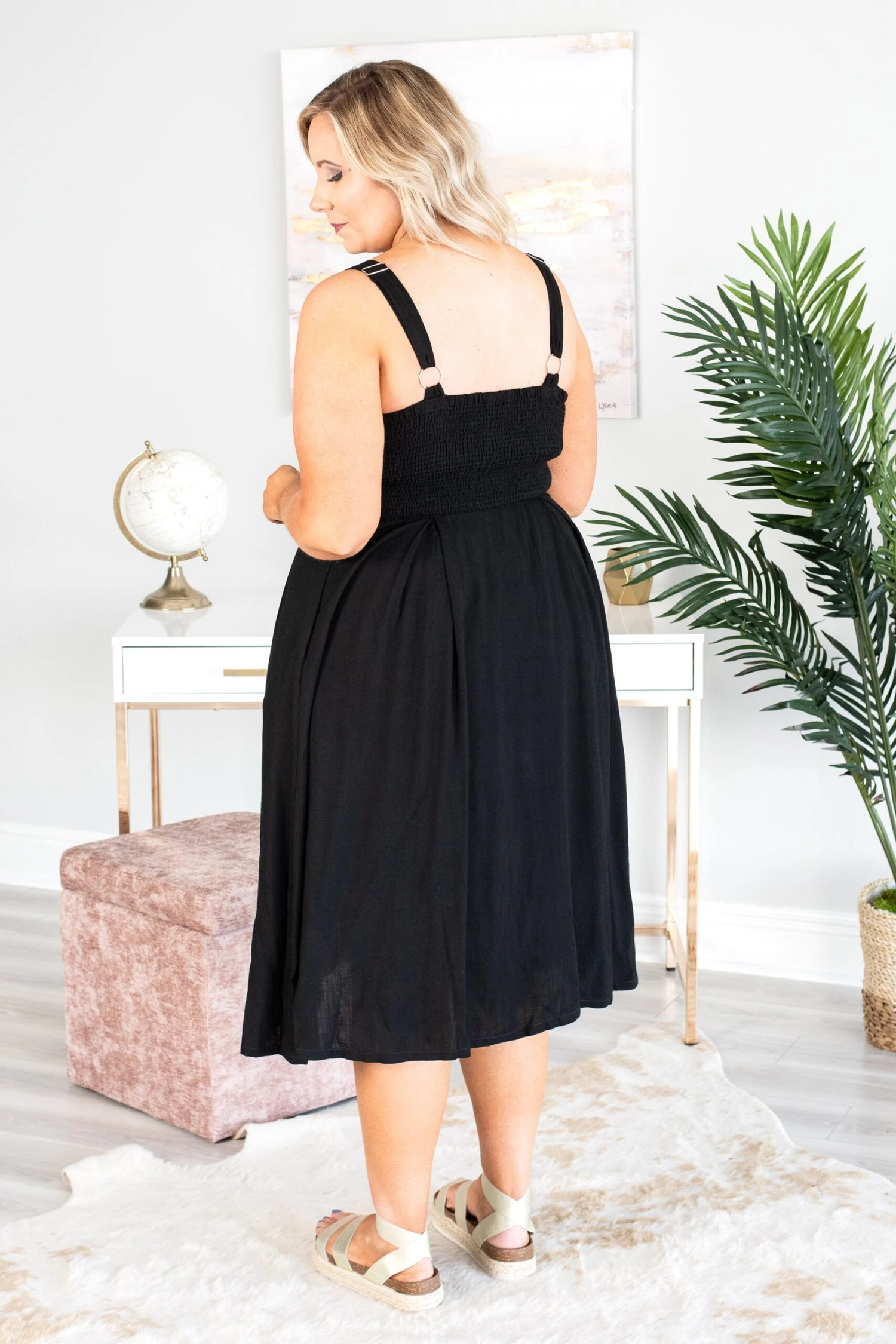 Effortlessly Elegant Dress, Black 4 Effortlessly Elegant Dress, Black - Image 4