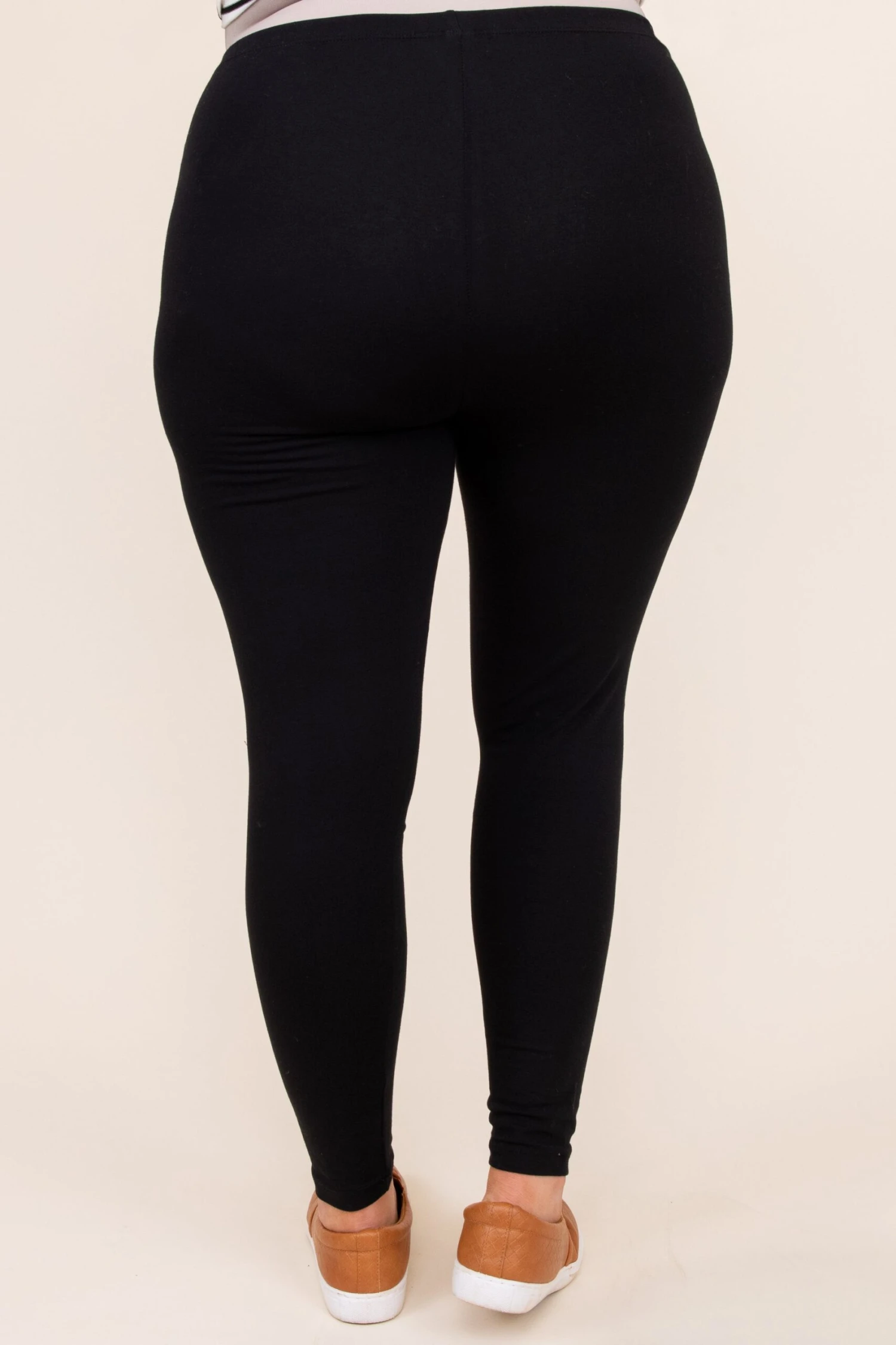 License To Chill Leggings, Black 5 License To Chill Leggings, Black - Image 5