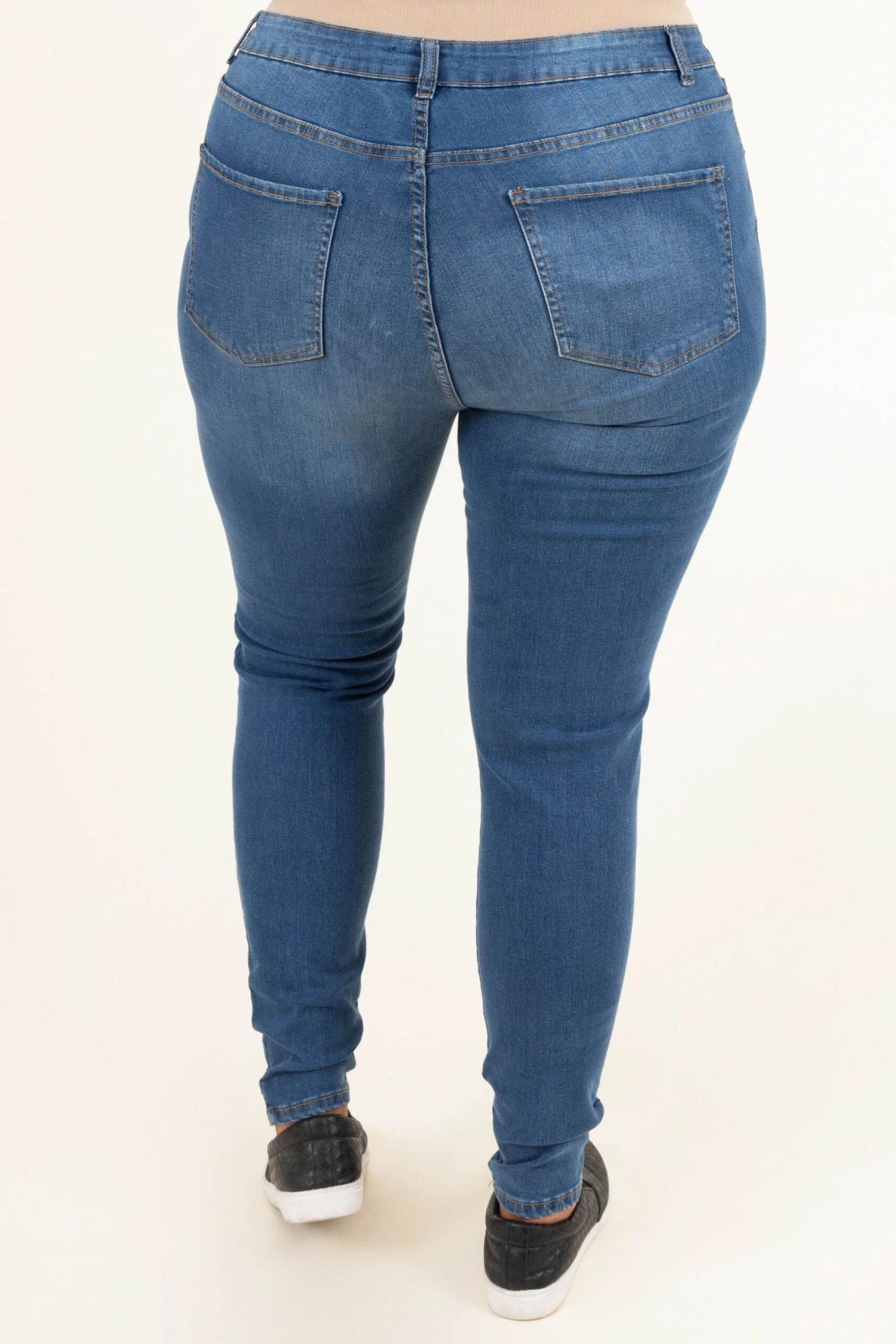 Does Not Belong Jeans, Medium Wash 5 Does Not Belong Jeans, Medium Wash - Image 5