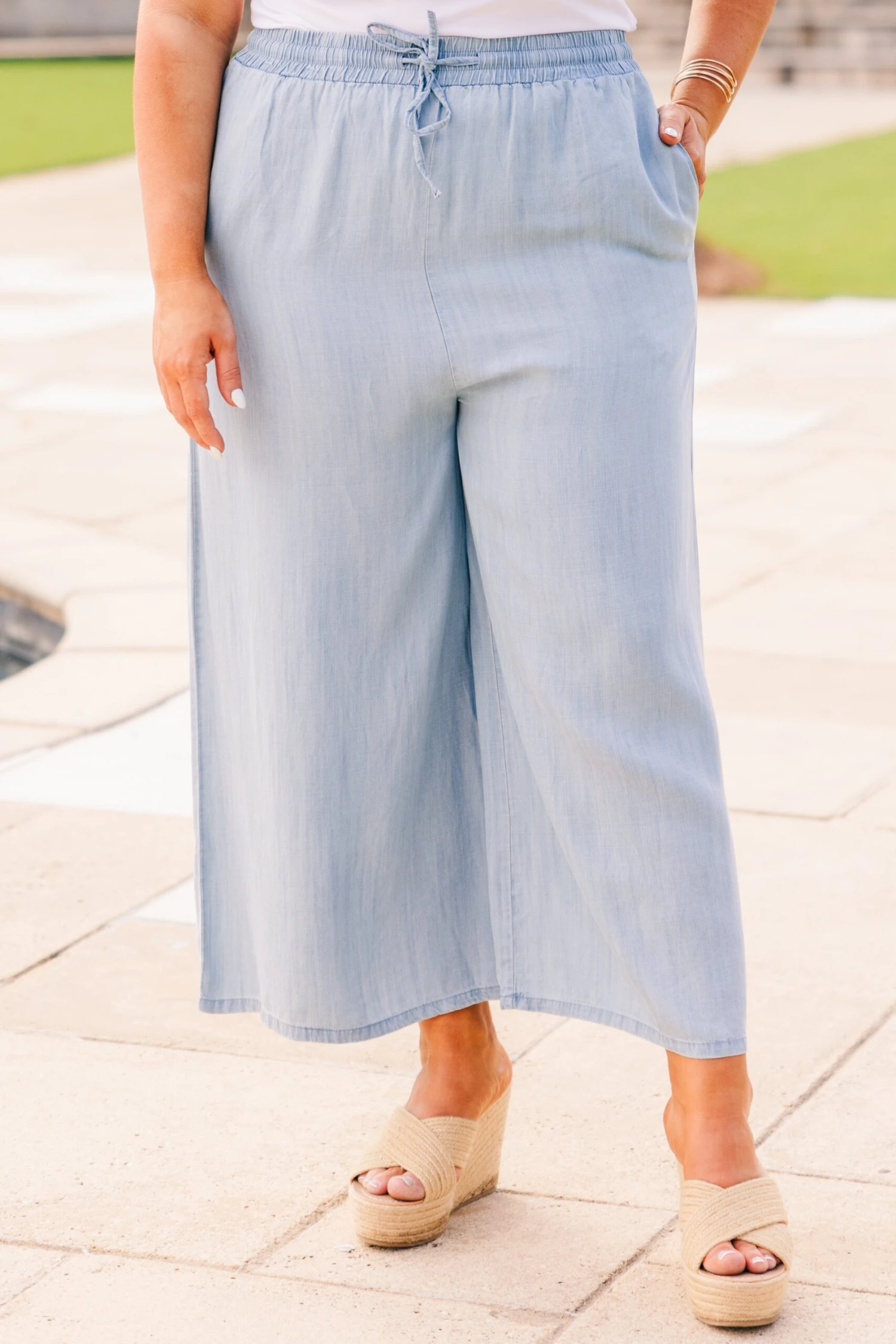 Float In The Wind Pants, Light Denim 4 Float In The Wind Pants, Light Denim - Image 4