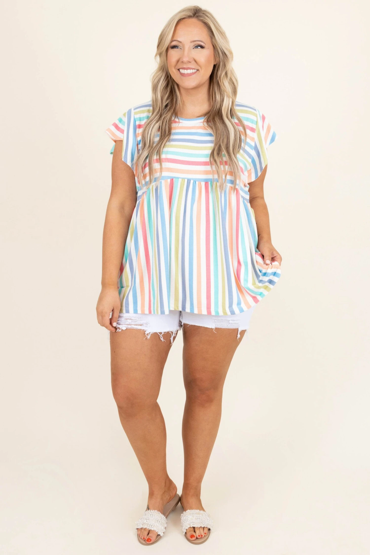 Friyay Shorts, White 4 Friyay Shorts, White - Image 4