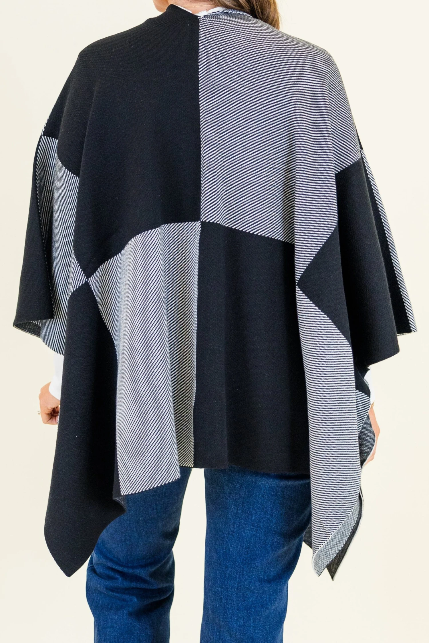 Moonlit Mirage Duster, Black 6 Moonlit Mirage Duster, Black - Image 6