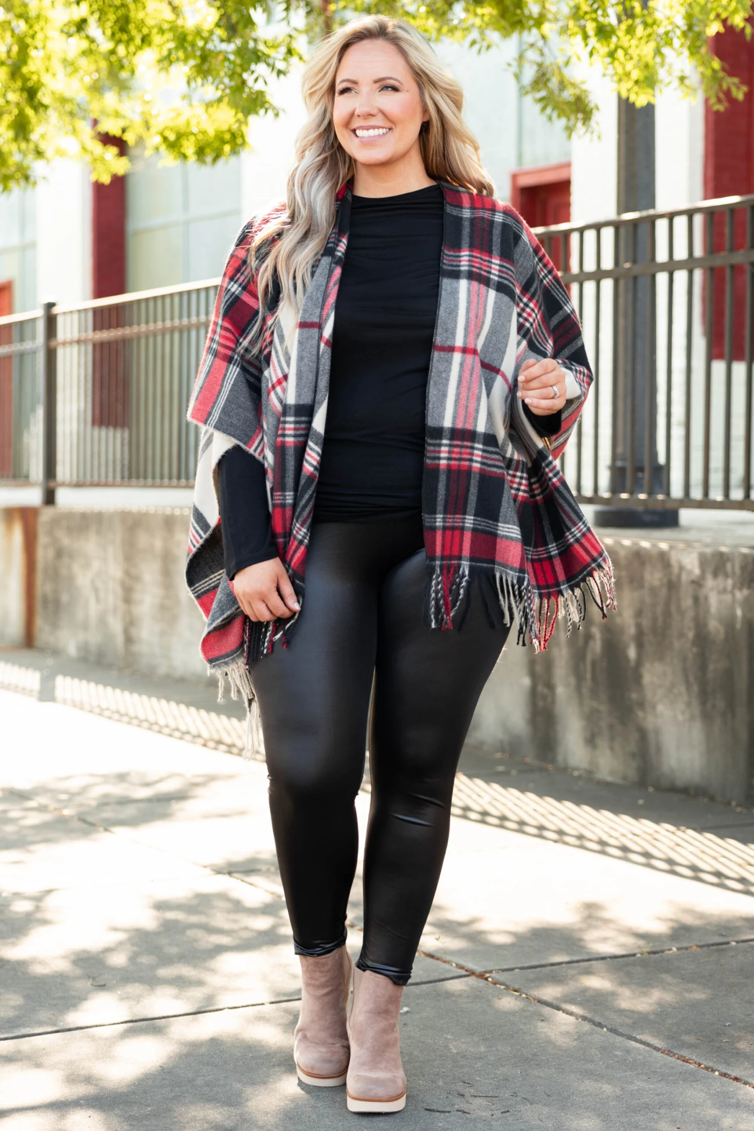 The Overlook Poncho, Red 2 The Overlook Poncho, Red - Image 2