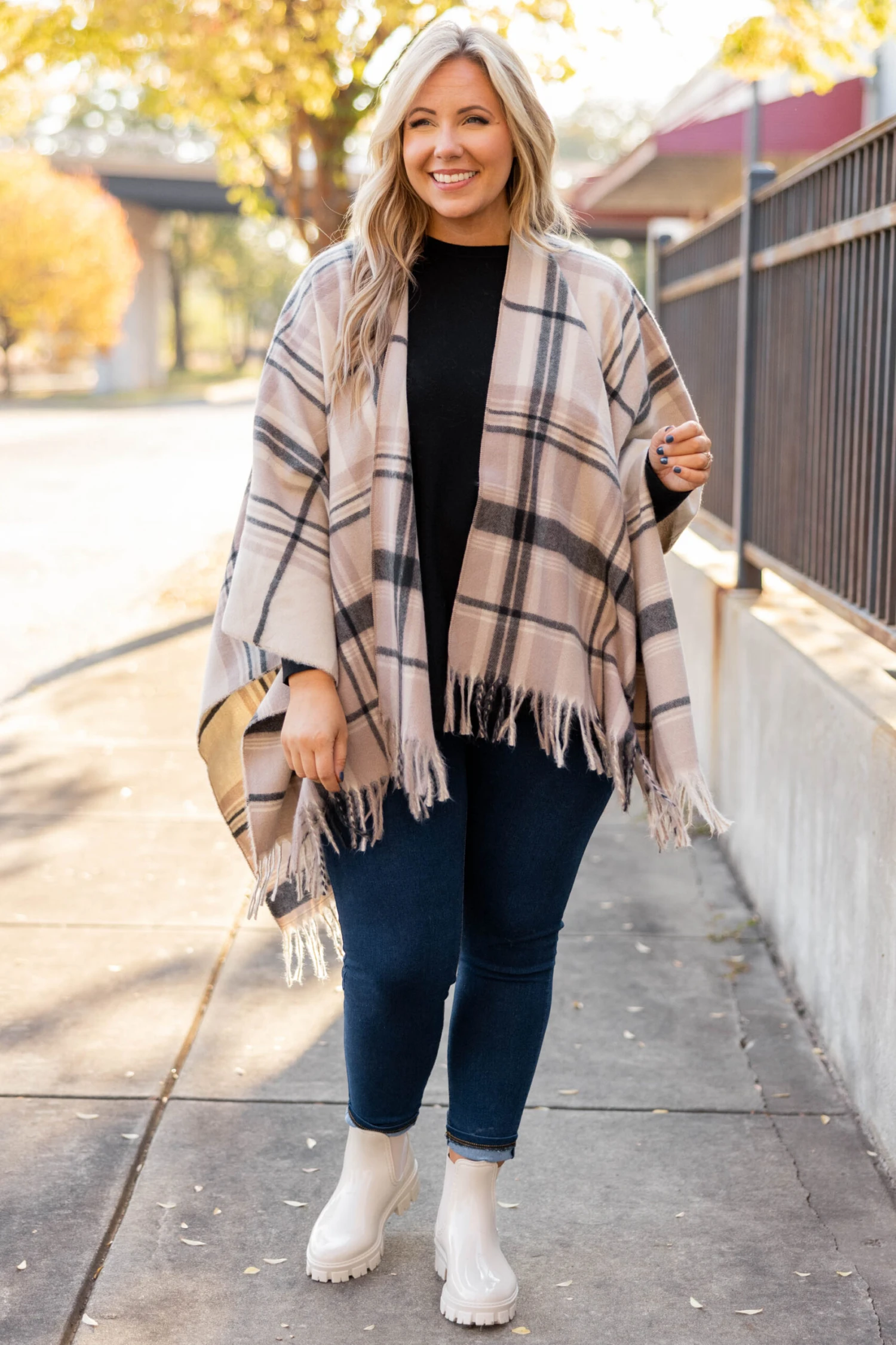 The Overlook Poncho, Taupe 2 The Overlook Poncho, Taupe - Image 2